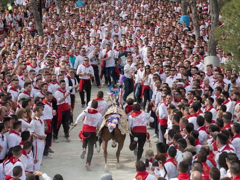 Alojamiento Central Caravaca Καραβάκα ντε λα Κρουθ Εξωτερικό φωτογραφία